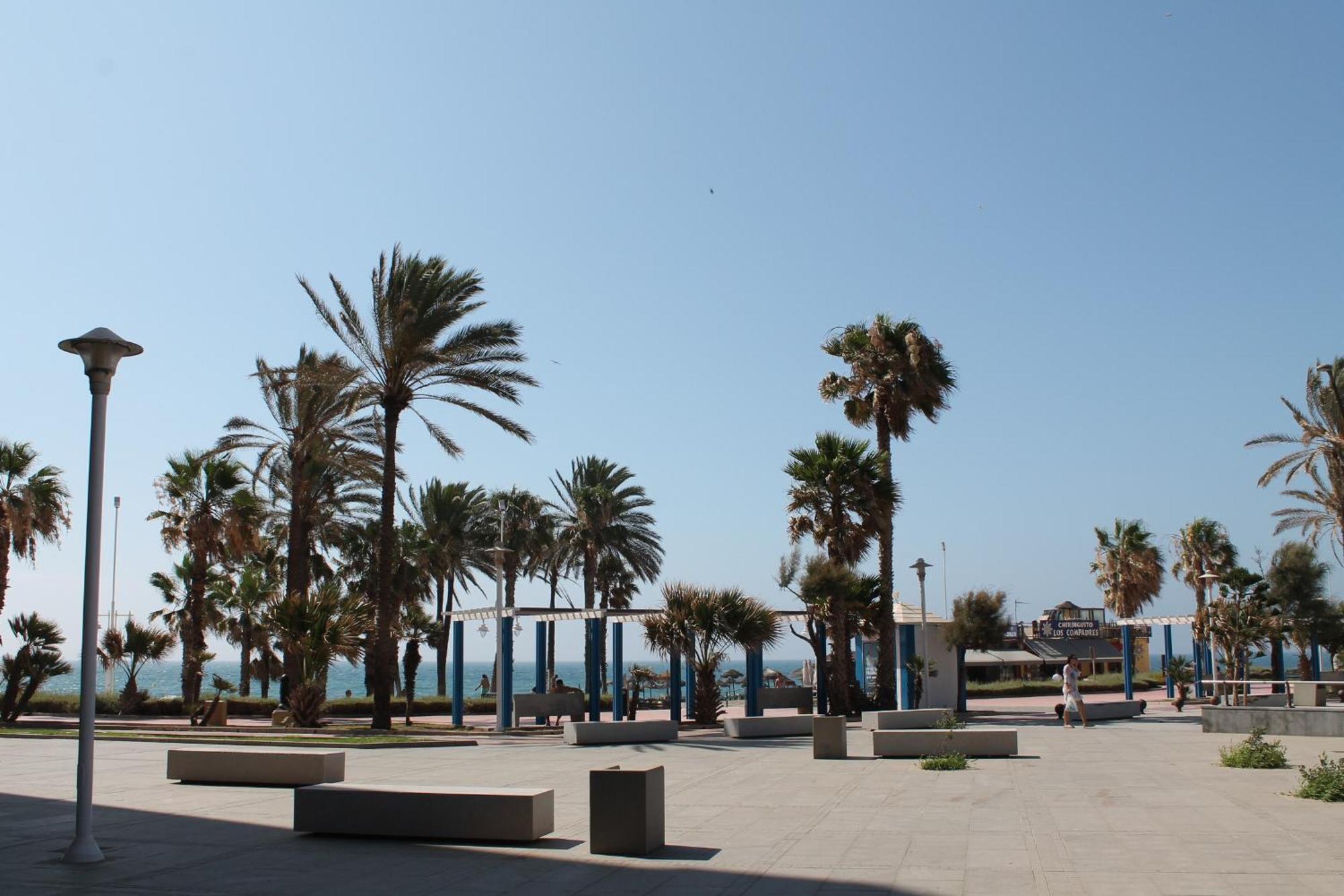 شقة Paseo Maritimo مالقة المظهر الخارجي الصورة